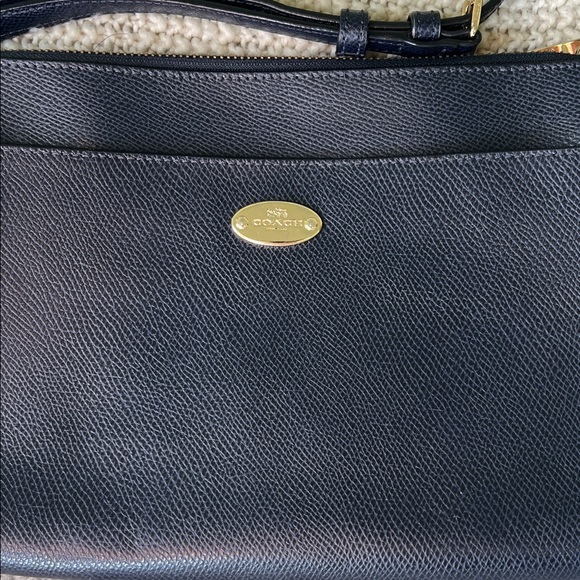 Coach True Navy Crossgrain Leather Crossbody Bag Gold Logo F52881 - Picture 3 of 10